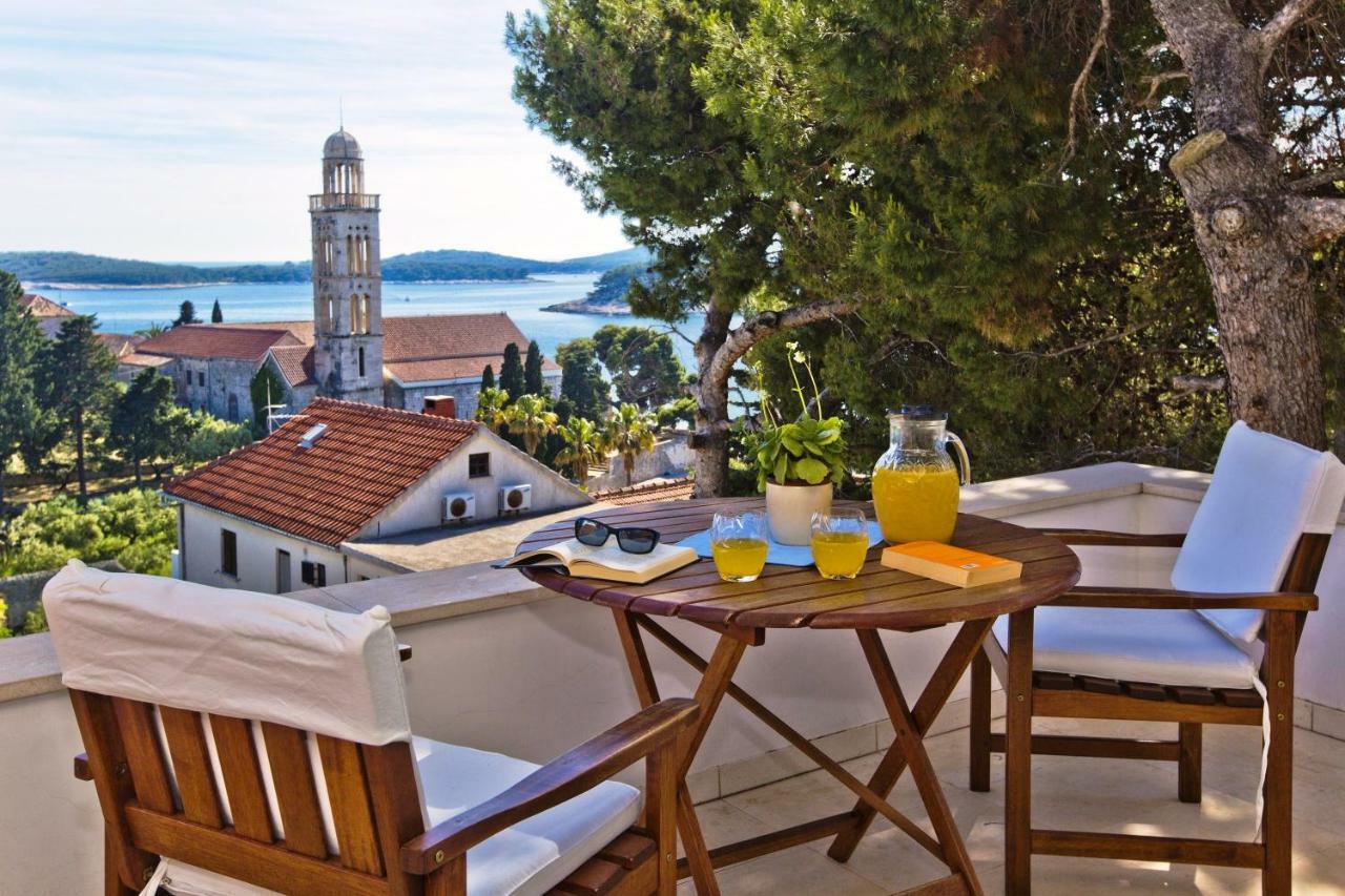 Appartamento Castle Stambuk Hvar Town Esterno foto