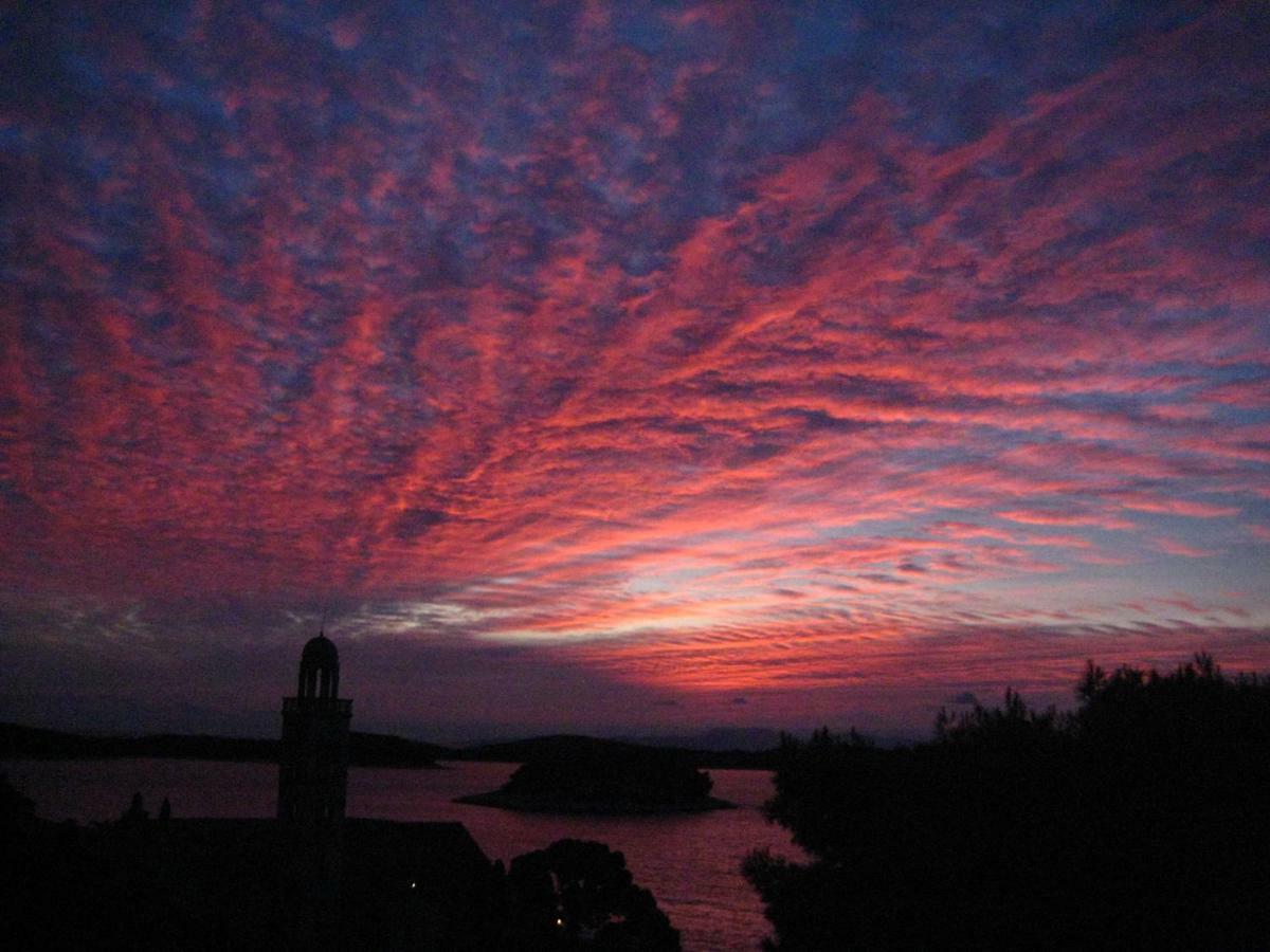 Appartamento Castle Stambuk Hvar Town Esterno foto